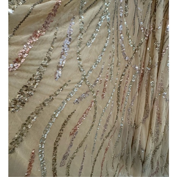 NWT- MAC DUGGA- $598 Cap Sleeve, Embellished Gown, size 10 - Picture 9 of 17